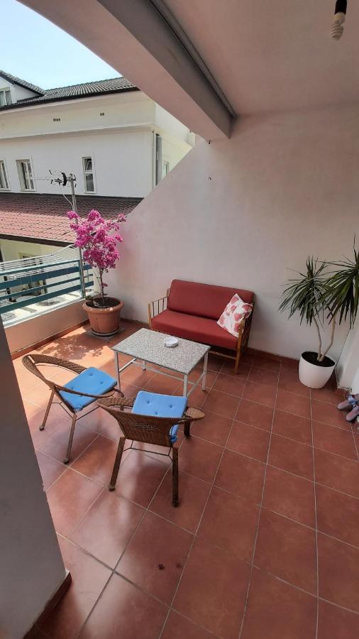 Meni'S Family Apartament Саранде Екстериор снимка