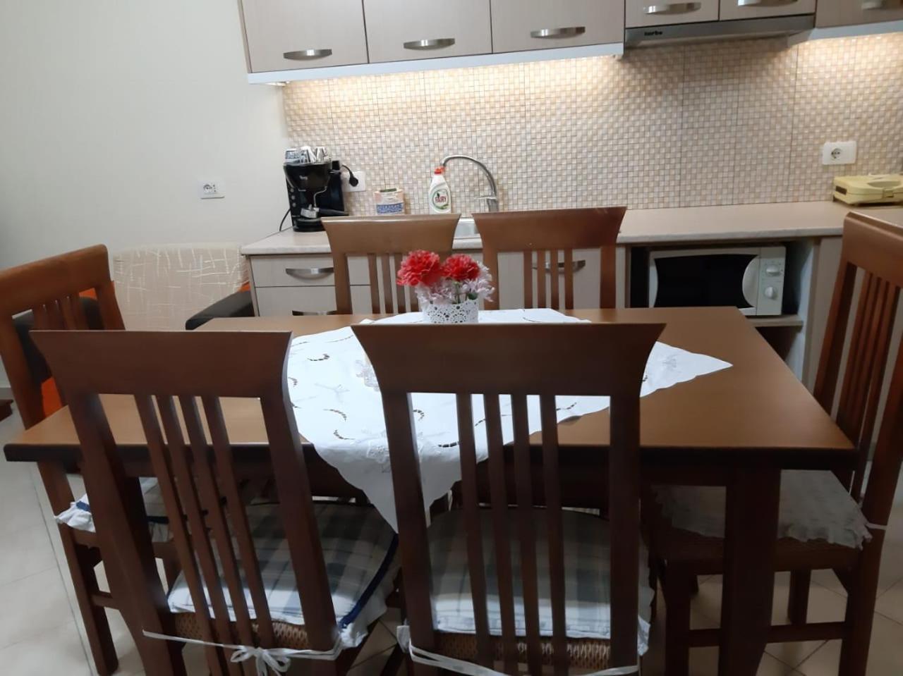 Meni'S Family Apartament Саранде Екстериор снимка